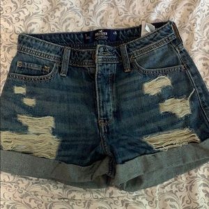 Hollister vintage looking high rise mom shorts